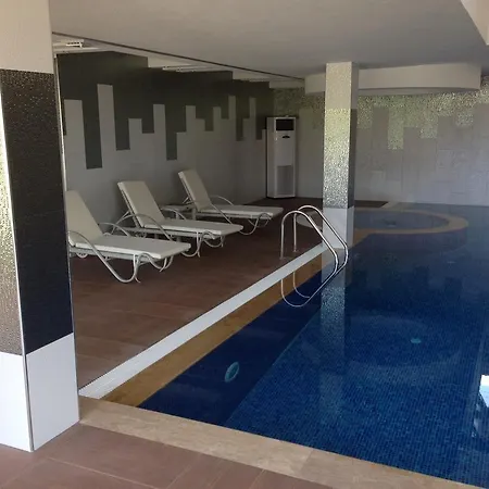 Trio Park Oba Apartamento *